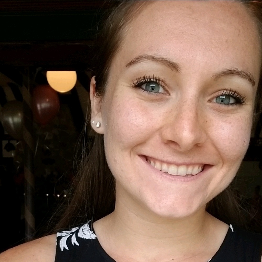 Meet your Posher, Emily